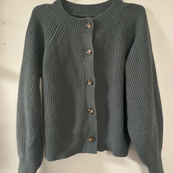 Banana Republic Sweaters - Banana Republic sage green chunky  Cardigan Sweater size M